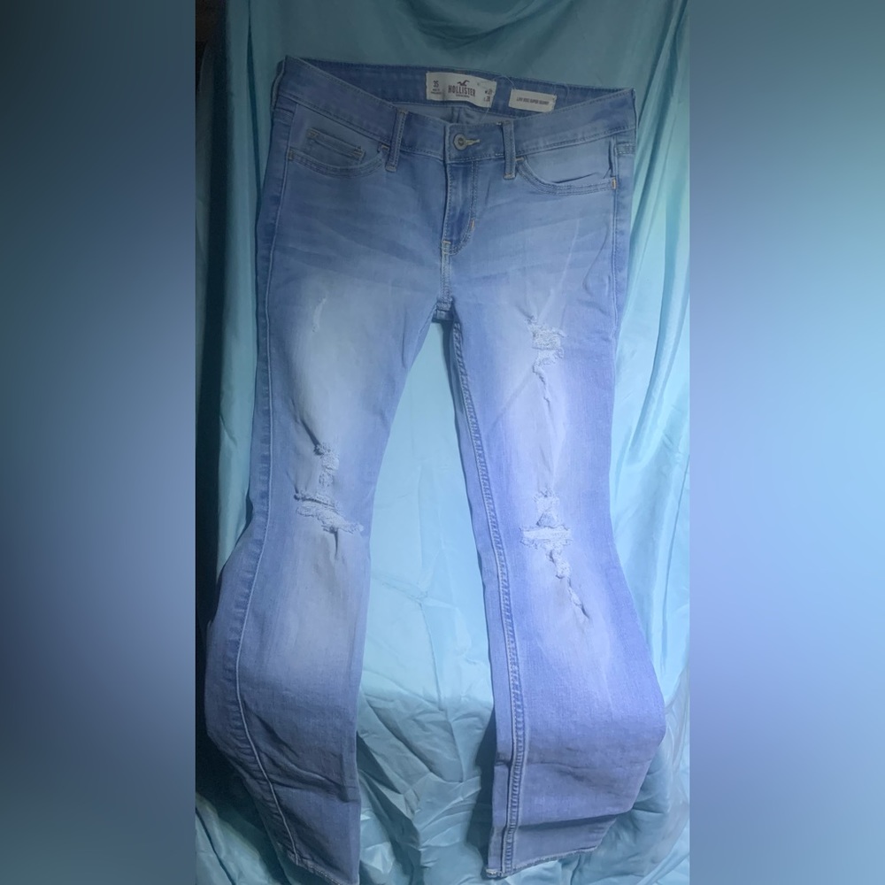 Low rise super skinny Hollister Ripped Jean (W25/L28) 3S, front and back pockets